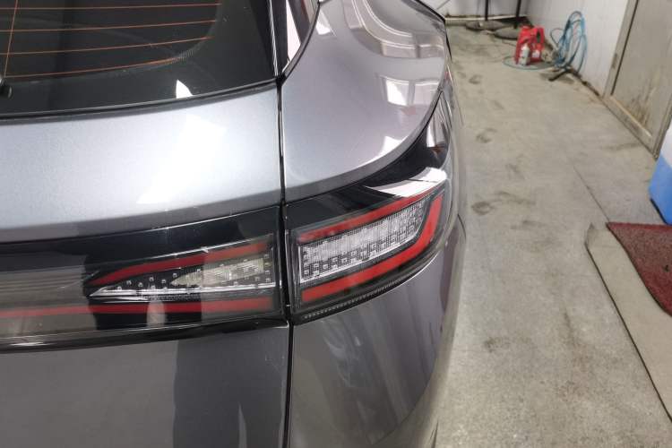 Used Volkswagen ID.4 X 2025 Smart Version Pure & Intelligent Enjoyment Edition
