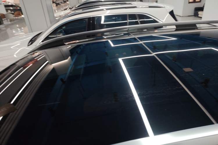 Used Mercedes-Benz GLC 2025 Refreshed GLC 300 L 4MATIC Dynamic Version 5 Seats