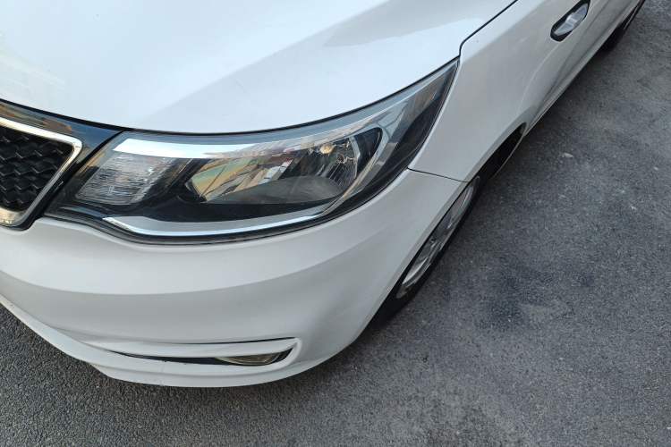 Used Kia K2 2015 Sedan 1.4L MT GLS