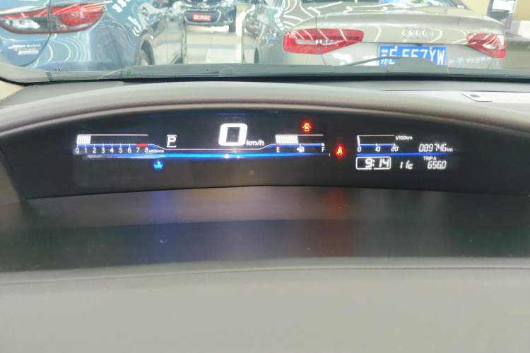 Used Honda Jade 2017 1.8L automatic Comfort version 5 seats