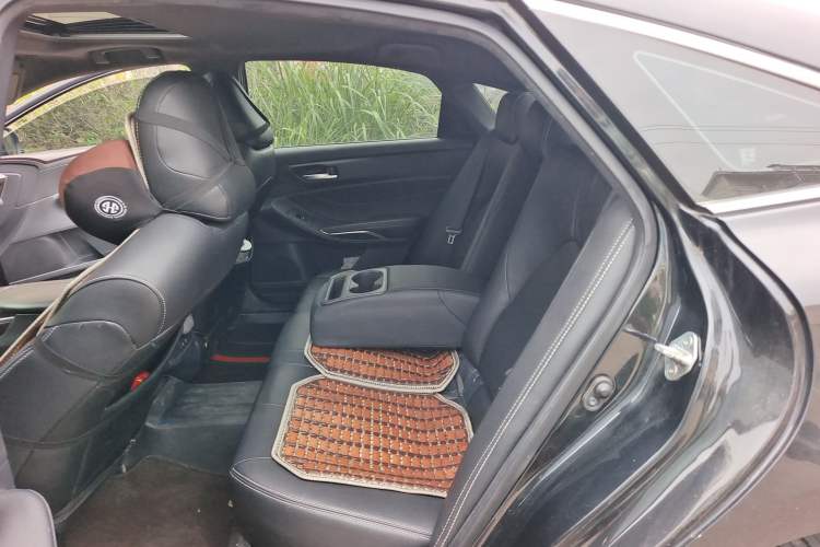 Used Toyota Avalon 2019 2.0L Ambition Edition China VI
