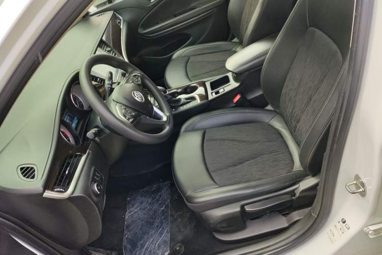 Used Buick Verano 2019 Sedan 20T Dual-Clutch Leading Model