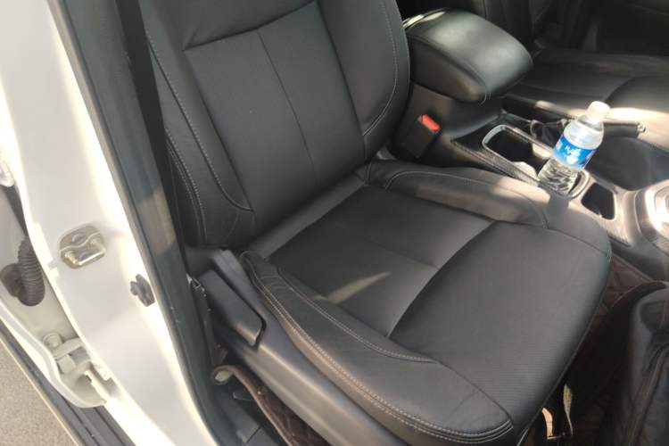 Used Nissan Terra 2020 2.5L XV 4WD Automatic Four-Wheel Drive Flagship Edition