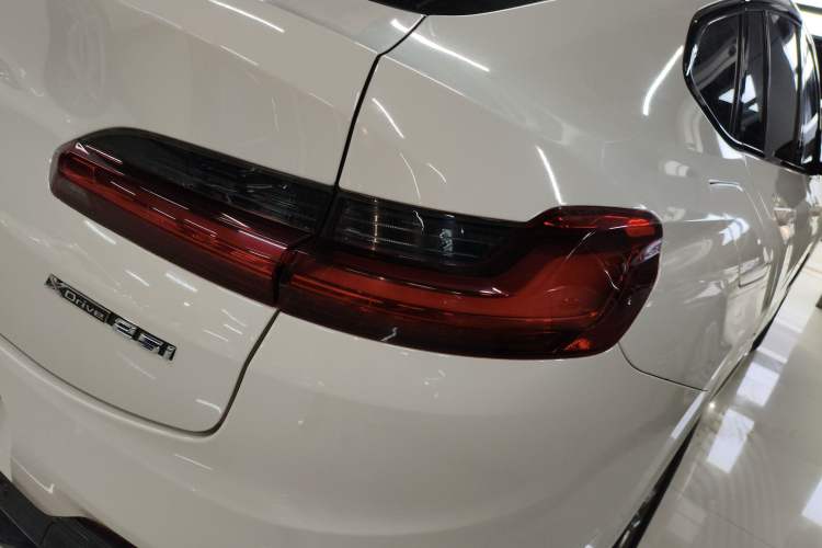 Used BMW X4 2021 xDrive 25i M Sport Package