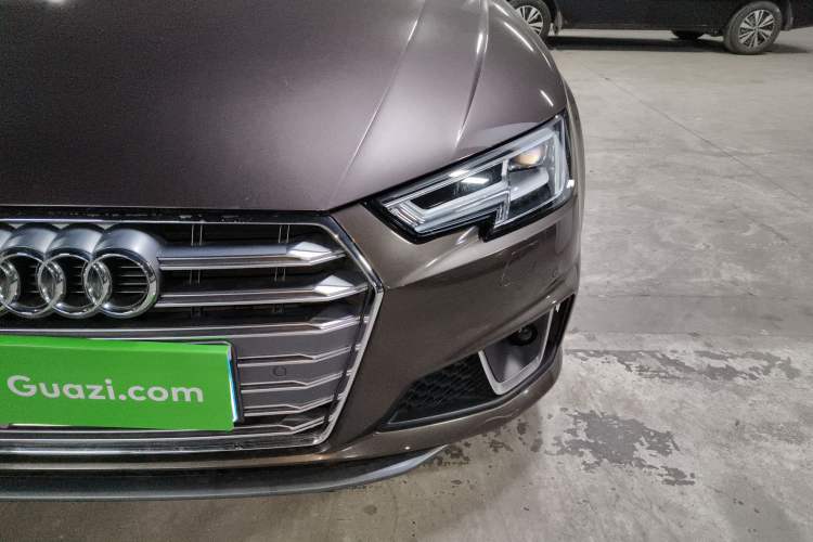 Used Audi A4L 2019 40 TFSI Fashion Edition China VI Emission Standard