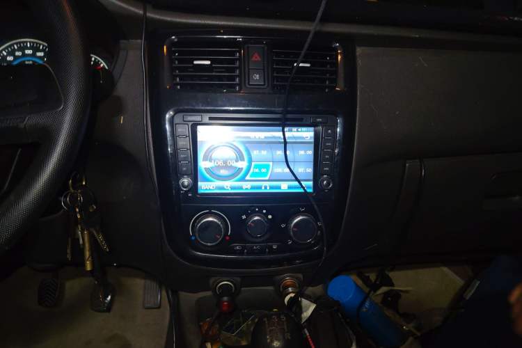 Used Wuling Rongguang V 2016 1.2L Standard Version
