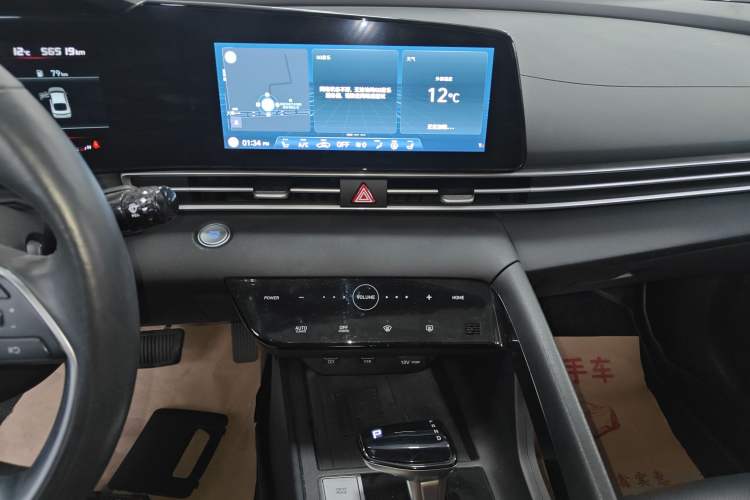 Used Hyundai Elantra 2021 1.5L CVT LUX Prestige Edition
