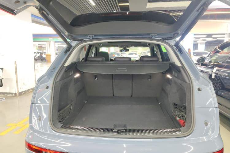 Used Audi Q5L 2022 40T RS Package Performance Model
