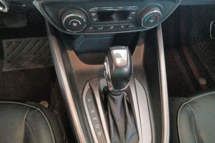 Used Ford Escort 2015 1.5L Automatic Fashion Model Gear Lever