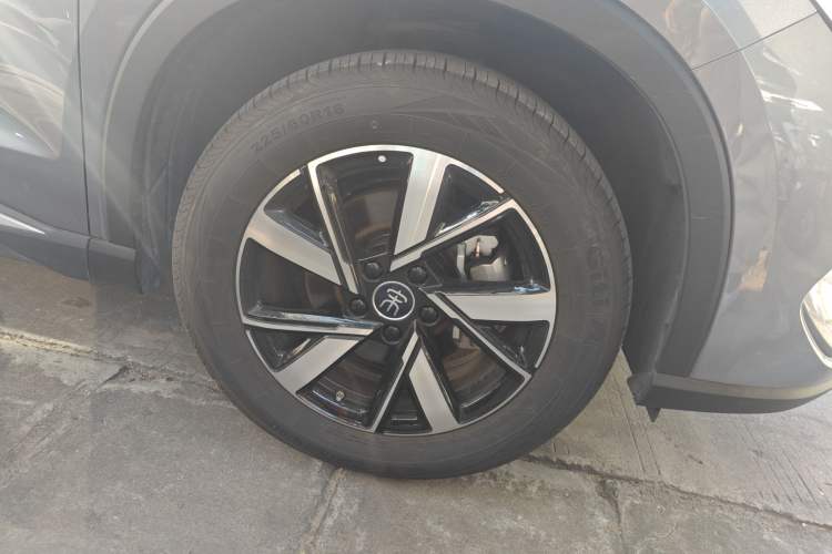 Used BYD Song Pro New Energy 2024 HONOR Edition DM-i 71KM Navigation Model