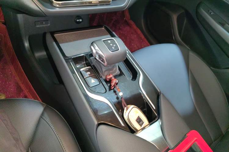 Used Hongqi E-QM5 2022 431 km Charge & Enjoy Edition