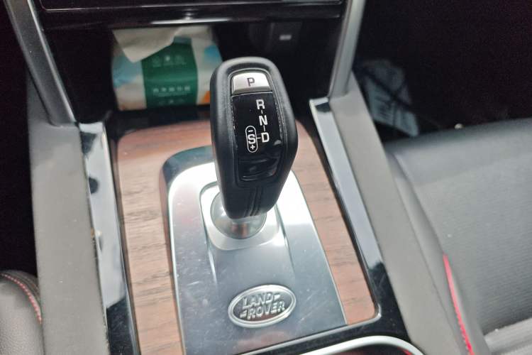 Used Land Rover Discovery Sport 2020 249 PS R-Dynamic Performance Edition
