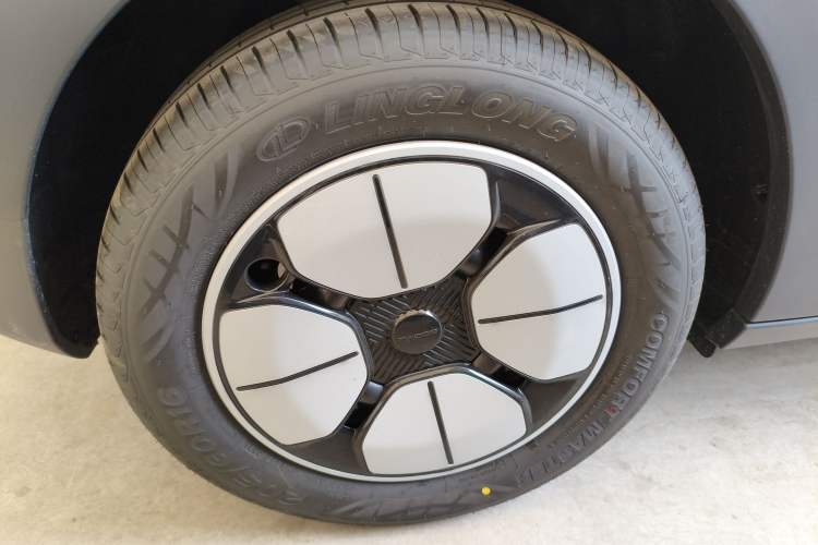 Used Geely Galaxy Geome 2026 Model 310km Youth Edition
