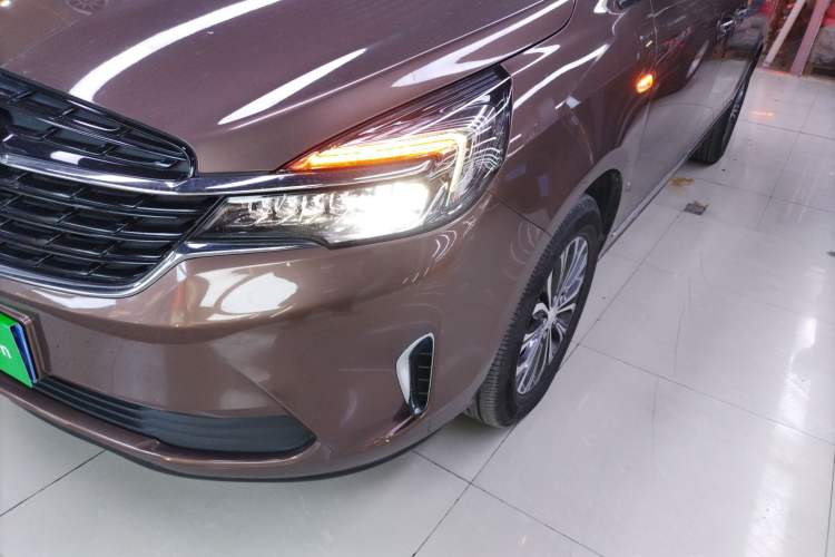 Used Buick GL8 2021 Land Cruiser Executive Class 652T Luxury Model Left Front Headlight