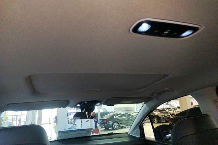 Used Hyundai Custo 2021 380TGDi Smart Love Flagship Edition TOP Premium Headliner