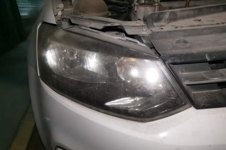 Used Volkswagen Polo 2013 1.4L Manual Fashion Edition Right Front Headlight