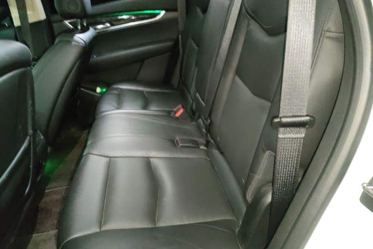 Used Cadillac XT5 2017 Anniversary Edition 25T Luxury Model Left Rear Seat