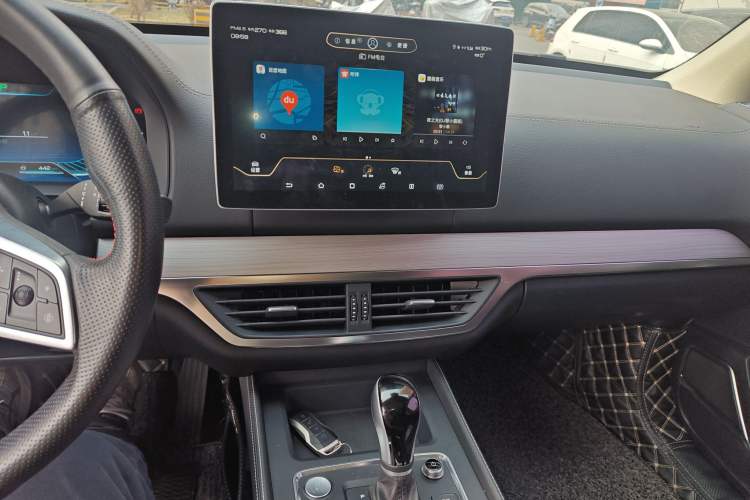 Used BYD Tang 2018 2.0T Automatic SmartConnect Prestige 7-Seater China V Standard
