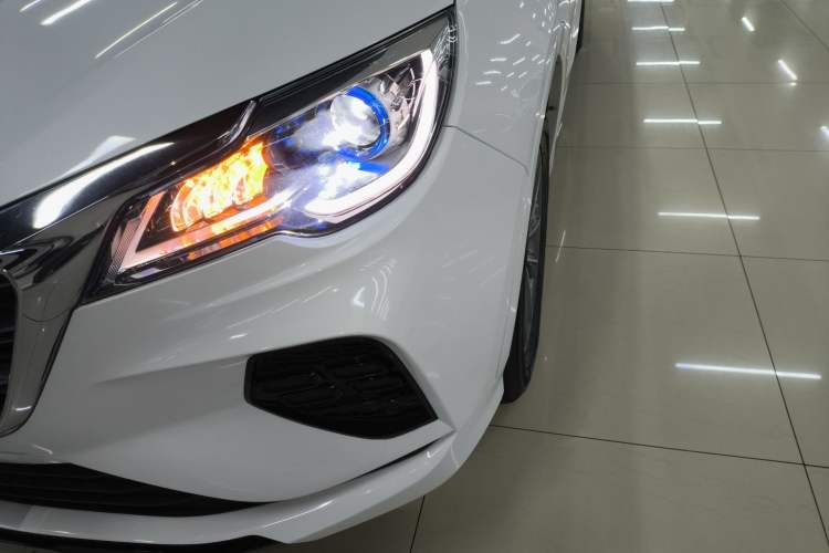 Used JETOUR X70 2020 1.5T DCT Comfort Edition 5-seater
