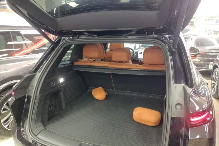 Used Li Auto L6 2025 Pro Smart Refresh Edition
