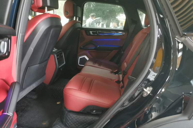 Used Porsche Cayenne 2023 Cayenne 3.0T Interior 4