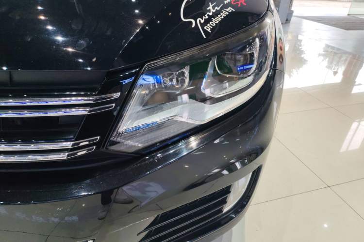 Used Volkswagen Tiguan L 2015 1.8TSI Automatic All-Wheel-Drive Luxury Model