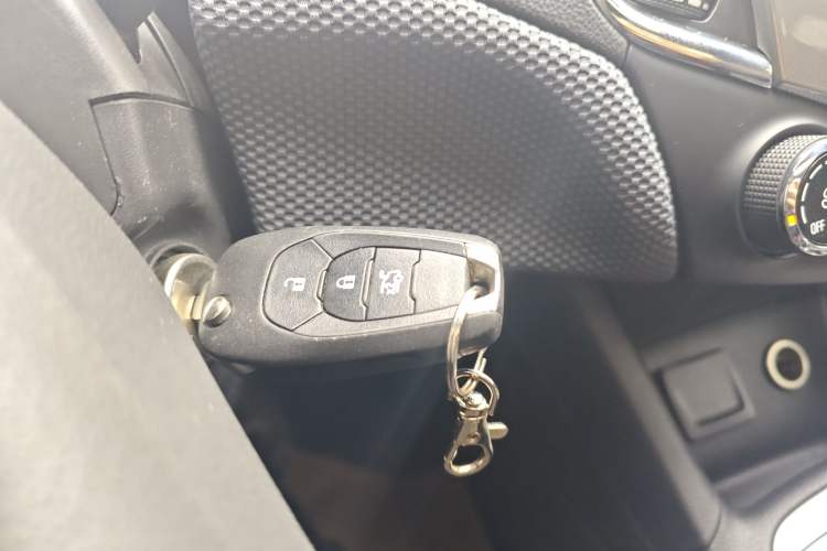 Used Chevrolet Cruze 2018 Redline 320 Automatic Pioneer Edition