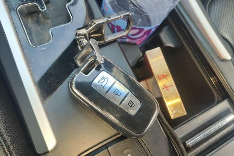 Used Hyundai Sonata 2011 2.0L Automatic Luxury Edition Vehicle Key