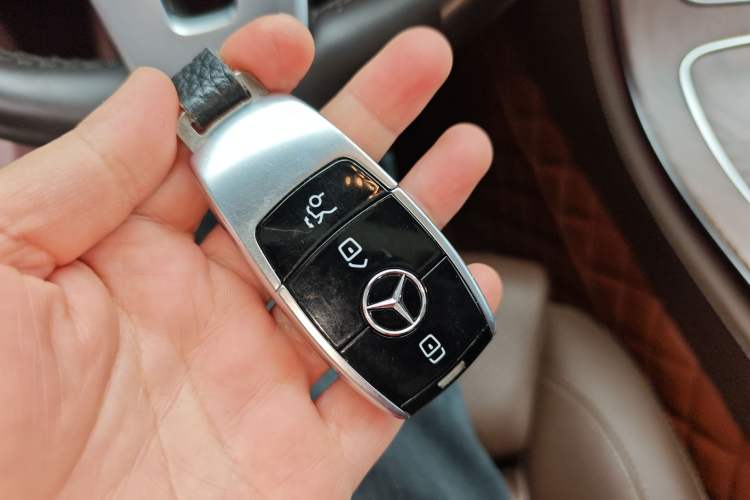 Used Mercedes-Benz E-Class 2020 E 260 L
