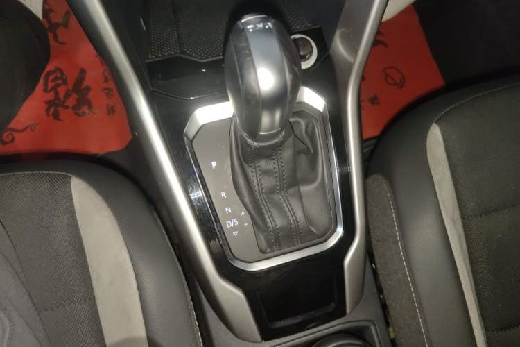 Used Volkswagen T-ROC 2020 230TSI DSG Two-Wheel Drive Advanced Version