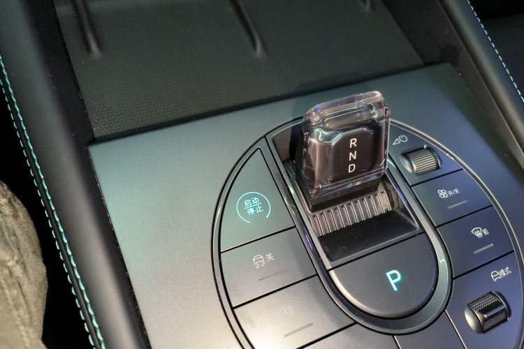 Used BYD Seal 06 New Energy 2024 DM-i 120KM Prestige Model Gear Lever