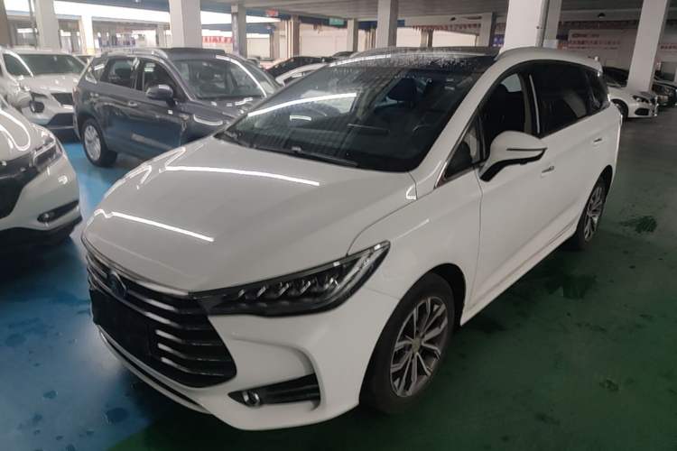 Used BYD Song MAX 2019 1.5T Automatic Smart Connect ZhiLian RuiDong 6 Seats China VI Standard
