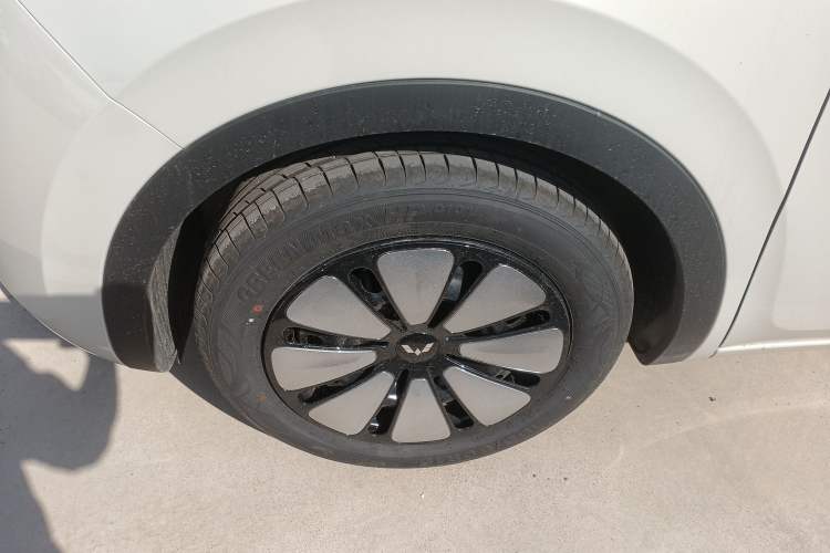Used Wuling Bingo 2025 333 km Enjoyment Version Left Front Wheel Hub