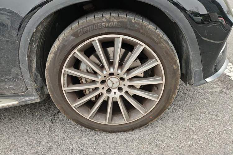 Used Mercedes-Benz GLC AMG 2017 AMG GLC 43 4MATIC Right Front Wheel Hub