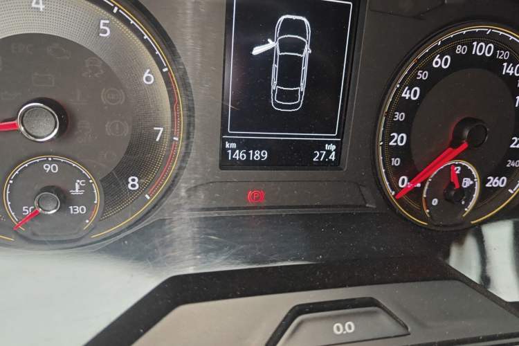 Used Volkswagen Lavida 2021 1.5L Manual Comfort Edition Odometer Close Up