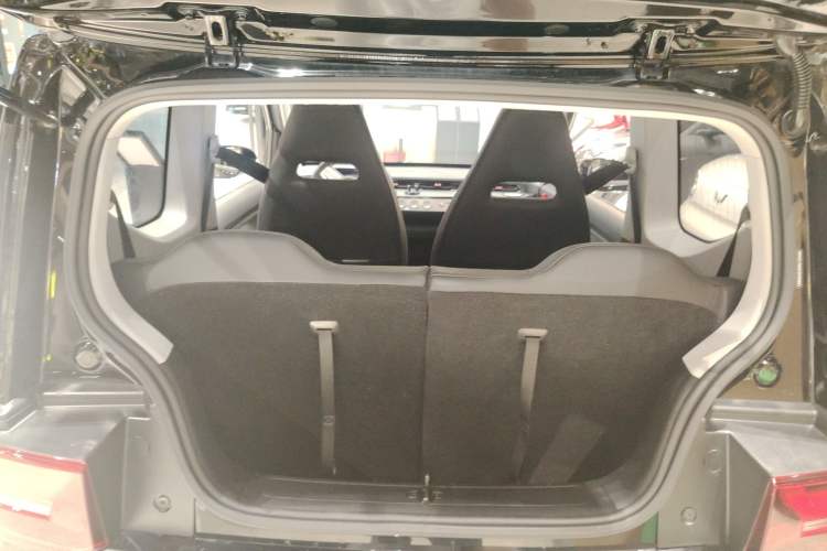 Used Wuling Hongguang MINIEV 2022 GAMEBOY 200km Gaming Edition with Lithium Iron Phosphate Trunk
