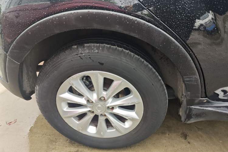 Used SsangYong Korando 2014 2.0L Gasoline Two-Wheel Drive Automatic Elite Navigation Edition Right Rear Wheel Hub