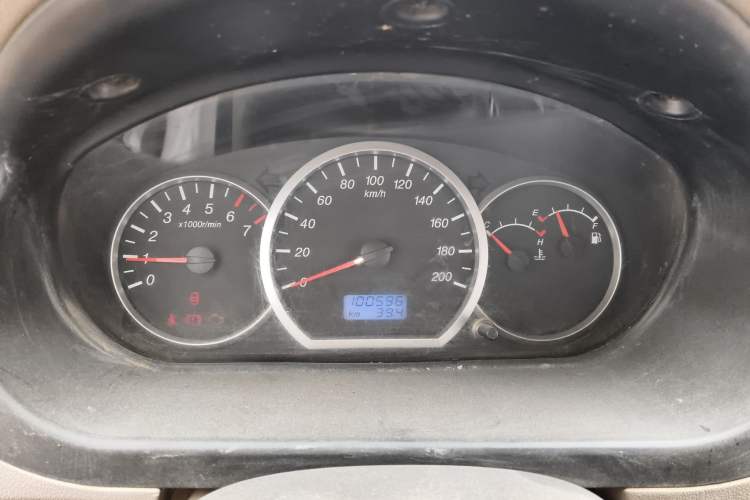Used Wuling Hongguang 2010 1.2L Comfort Edition China IV Instrument Cluster