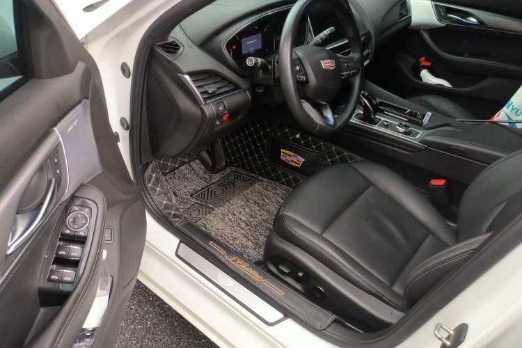 Used Cadillac CT5 2022 28T Luxury Edition Driver Seat