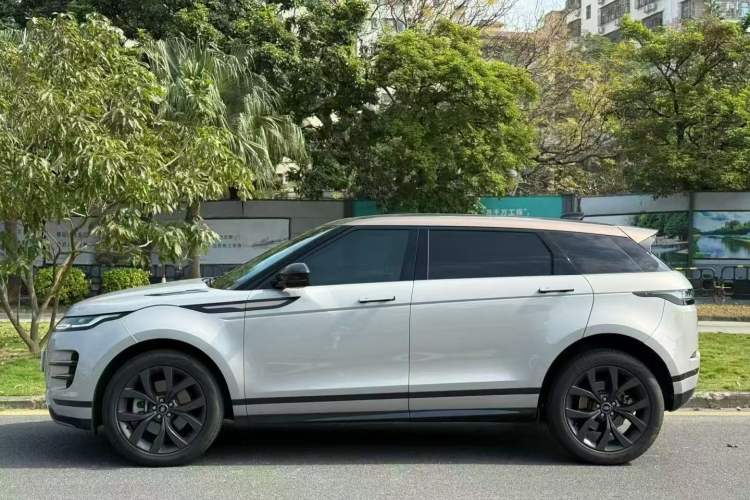 Used Land Rover Range Rover Evoque 2022 Aurora L 249 PS R-Dynamic Collins Antique Bronze Special Edition
