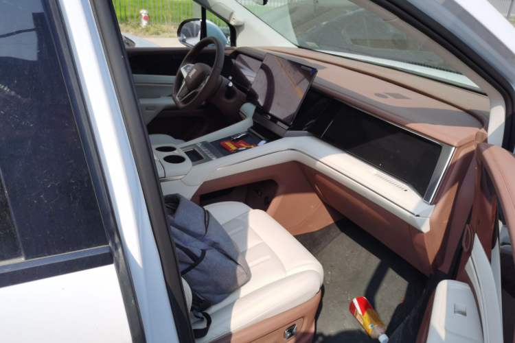 Used BYD Xia 2025 DM-i 1.5T 180km Beyond Edition
