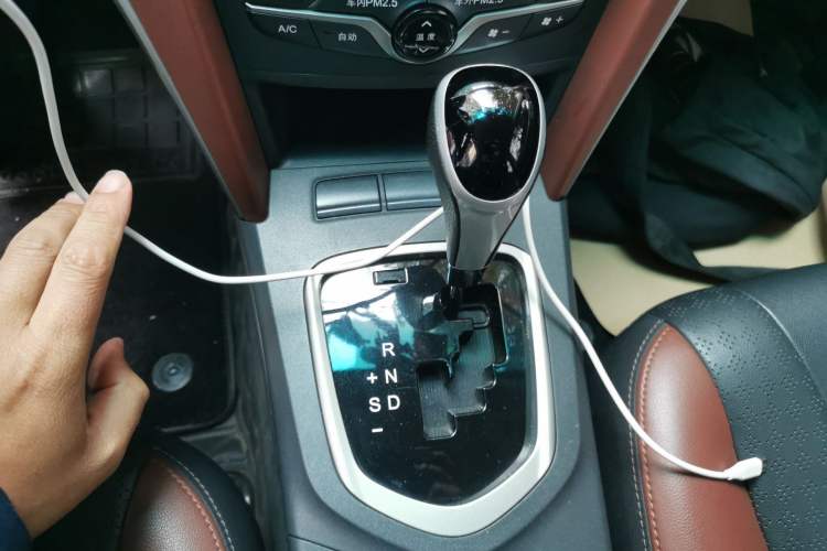 Used BYD G5 2014 1.5TID Automatic Prestige Model
