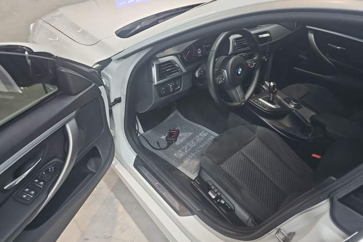 Used BMW 4 Series 2019 425i Gran Coupe M Sport Package Driver Seat