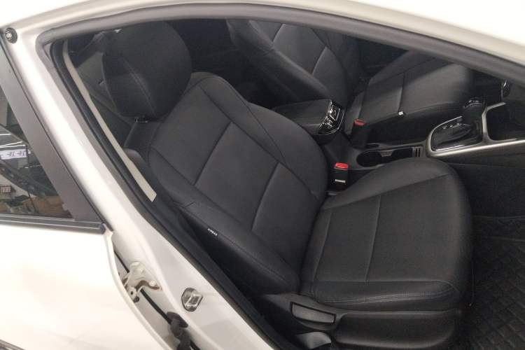 Used Kia KX3 2017 1.6L Automatic Aoya Version
