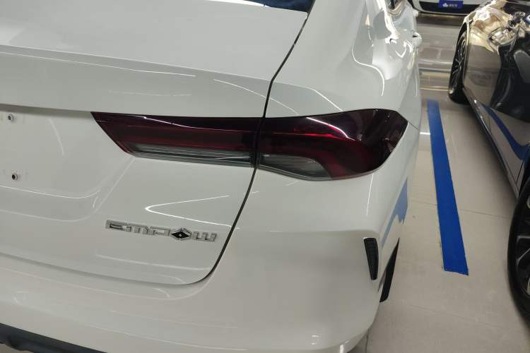 Used GAC Trumpchi EMPOW 2021 270T DCT J11 Version Right Rear Taillight