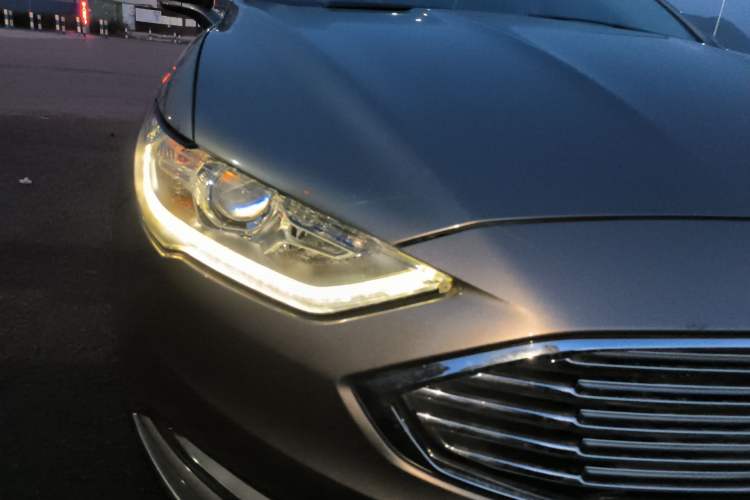 Used Ford Mondeo 2017 EcoBoost 180 Comfort Model
