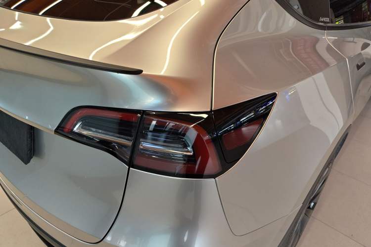 Used Tesla Model Y 2024 Rear-Wheel-Drive Version
