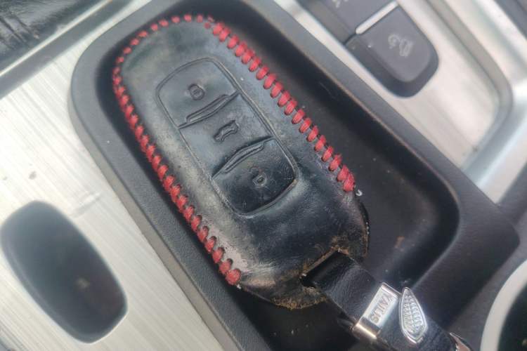 Used Geely Auto Vision X6 2016 1.3T CVT Flagship Model Vehicle Key