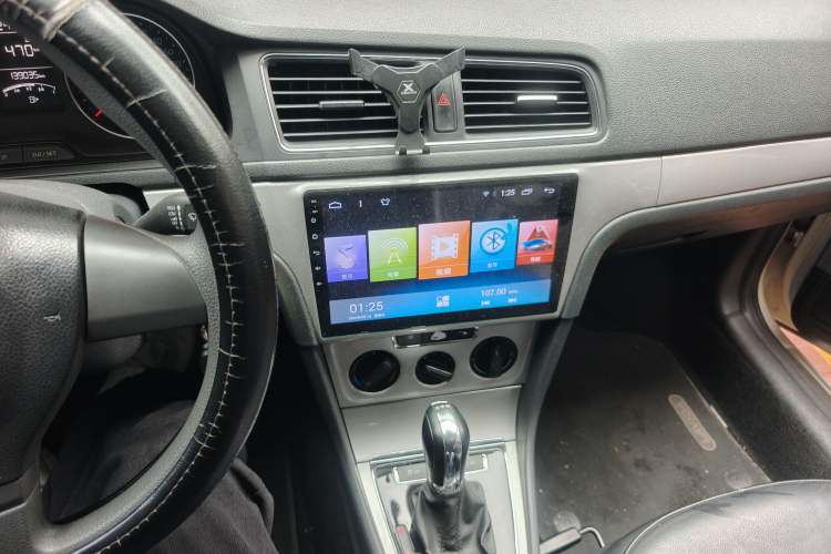 Used Volkswagen Gran Lavida 2013 1.4 TSI Automatic Comfort Model
