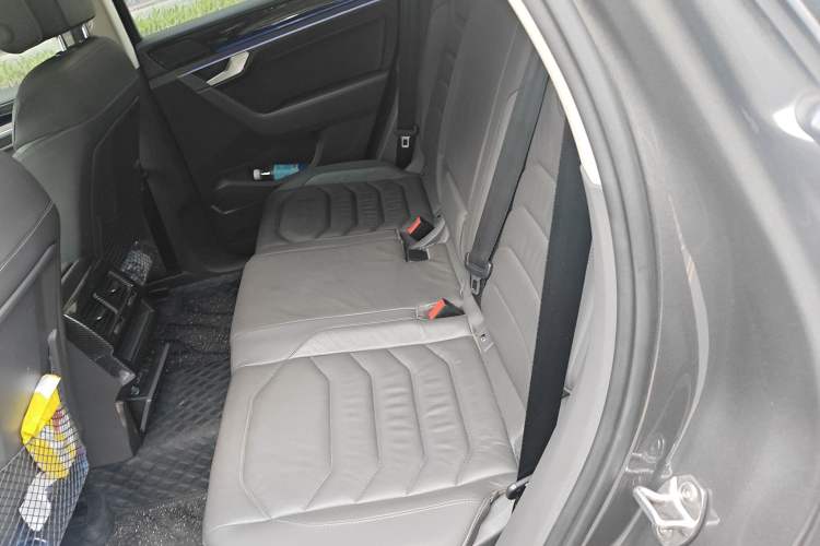 Used Volkswagen Touareg 2020 3.0 TSI Luxury Edition China VI